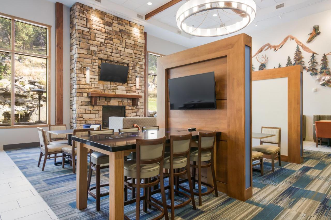 Holiday Inn Express & Suites Custer-Mt Rushmore Exteriör bild
