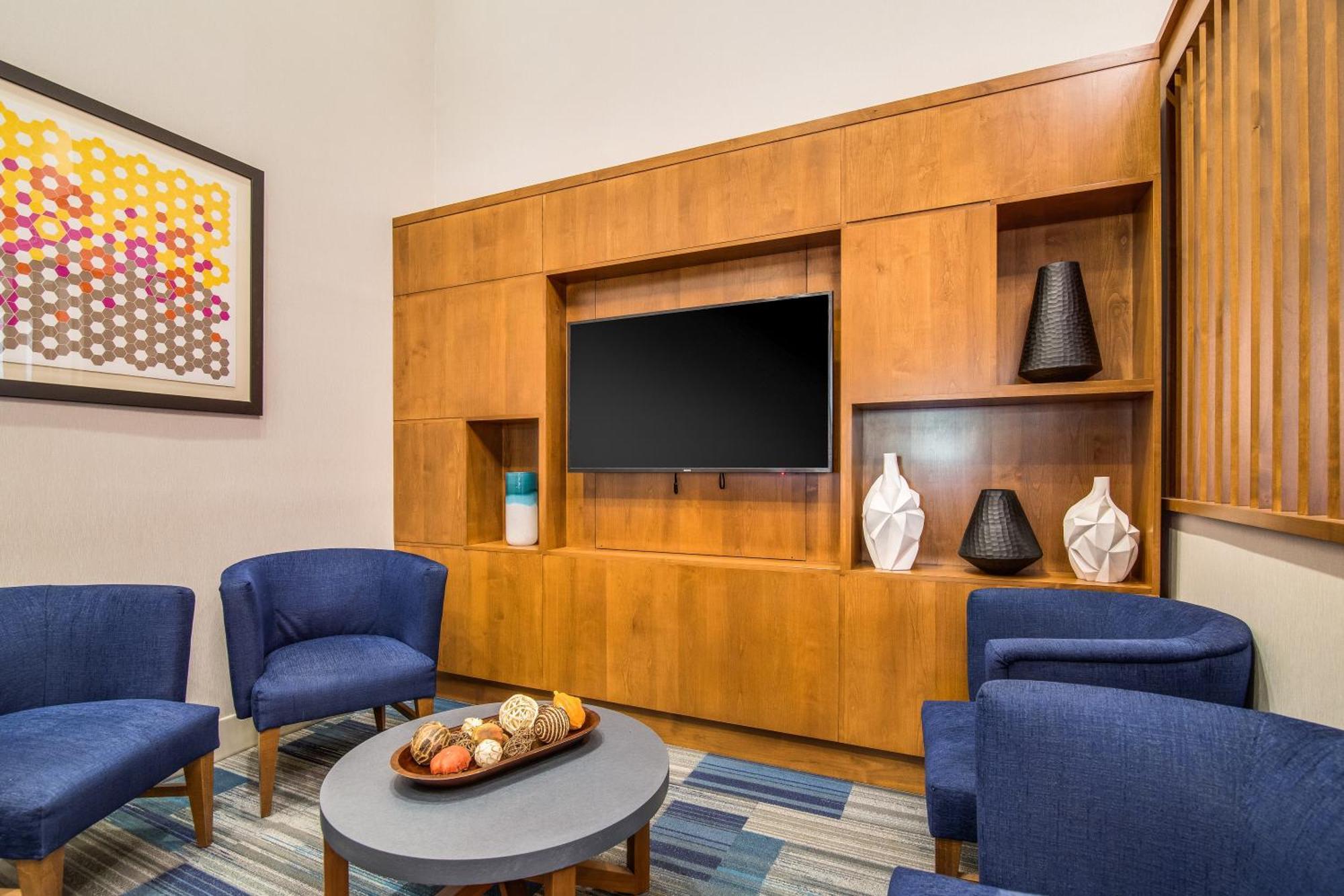 Holiday Inn Express & Suites Custer-Mt Rushmore Exteriör bild
